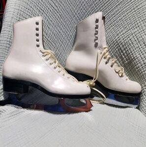 Riedell Ice Skates Womens Size 5 White